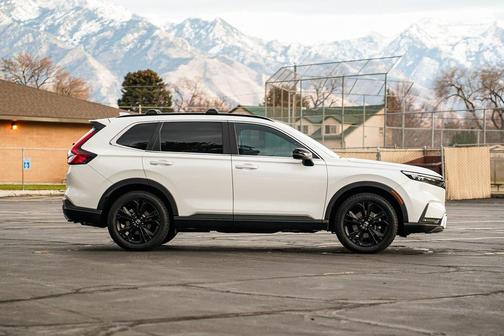 2024 Honda CR-V Hybrid Sport Touring AWD