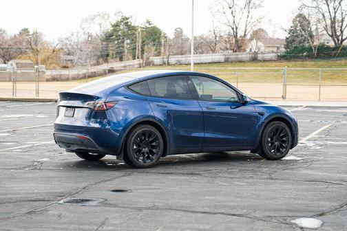 2023 Tesla Model Y Long Range Dual Motor All-Wheel Drive
