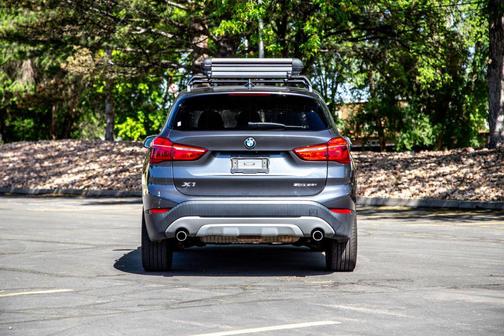 Mineral Gray Metallic 2018 BMW X1 sDrive28i
