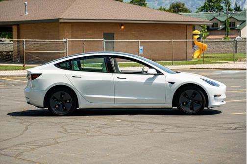 2023 Tesla Model 3 Standard Range