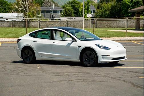 2023 Tesla Model 3 Standard Range
