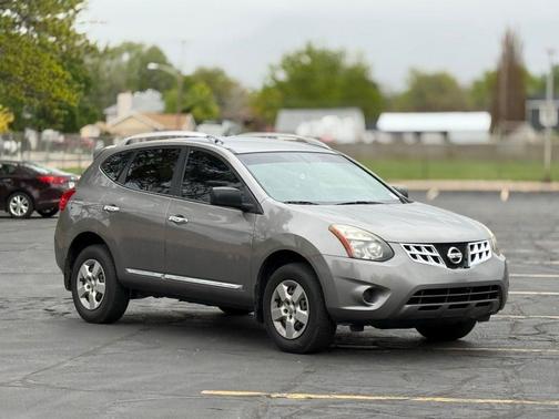 Platinum Graphite 2014 Nissan Rogue Select S