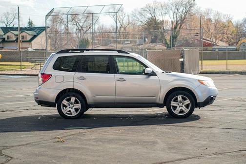 2010 Subaru Forester 2.5 X Premium
