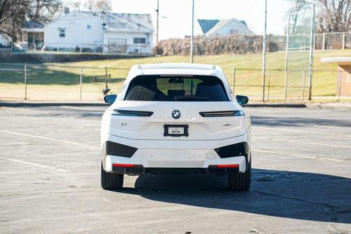 2023 BMW iX xDrive50