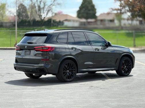 Dravit Grey Metallic 2021 BMW X5 M50i