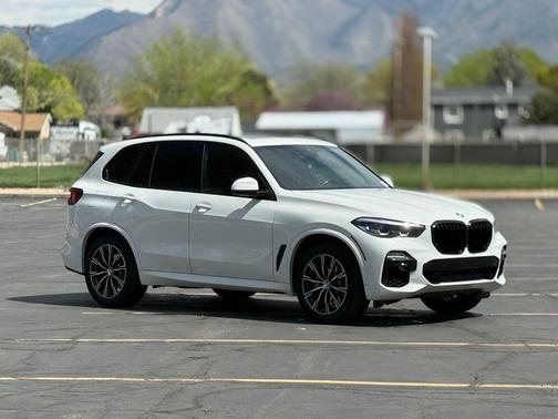 Alpine White 2020 BMW X5 xDrive40i