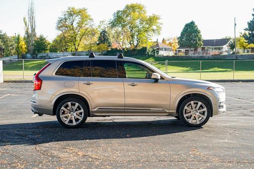 2017 Volvo XC90 T6 Inscription