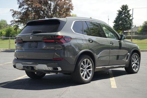 Dravit Grey Metallic 2024 BMW X5 xDrive40i