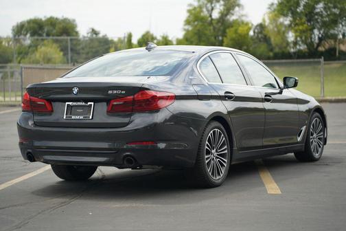 Dark Graphite Metallic 2019 BMW 530e xDrive iPerformance