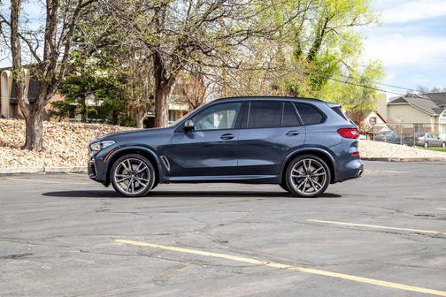 Gray Metallic 2020 BMW X5 M50i