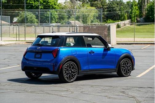 2025 MINI Hardtop Cooper