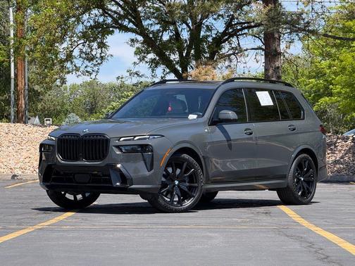 Dravit Grey Metallic 2025 BMW X7 xDrive40i