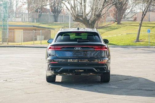 2021 Audi Q8 55 Premium Plus
