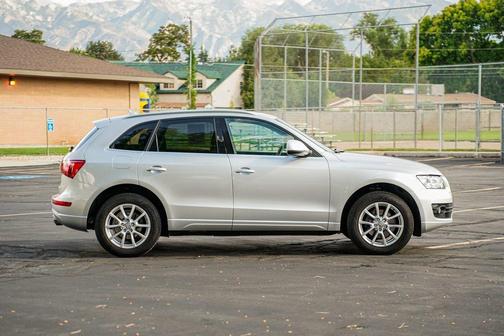 2011 Audi Q5 Premium Plus