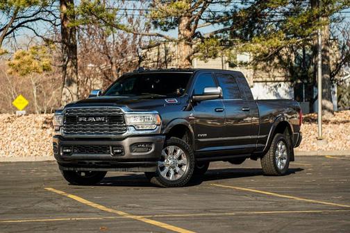2020 RAM 3500 Limited Mega Cab 4x4 6'4' Box