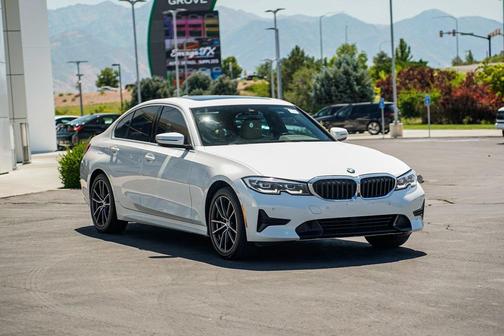 2021 BMW 330 330i