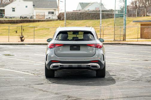 2025 Mercedes-Benz GLC 350e Base