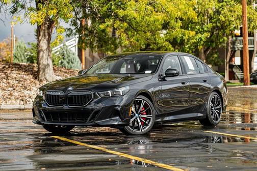 2025 BMW 550e xDrive