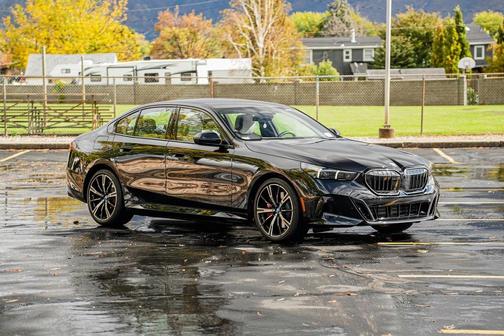 2025 BMW 550e xDrive