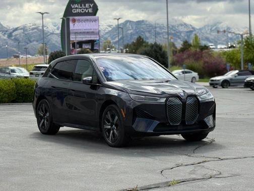 Dark Graphite Metallic 2024 BMW iX xDrive50