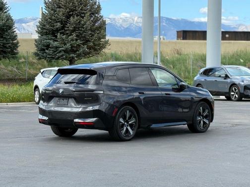 Dark Graphite Metallic 2024 BMW iX xDrive50