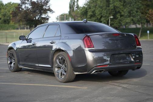 Granite Crystal Metallic Clearcoat 2020 Chrysler 300 Touring