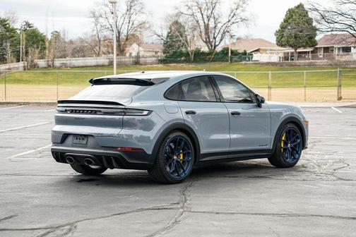 2024 Porsche Cayenne Turbo GT