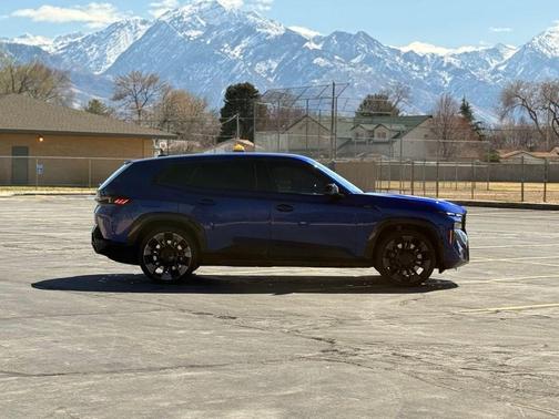 Marina Bay Blue Metallic 2023 BMW XM XM