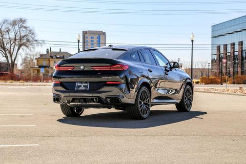 Black Sapphire Metallic 2026 BMW X6 M60i