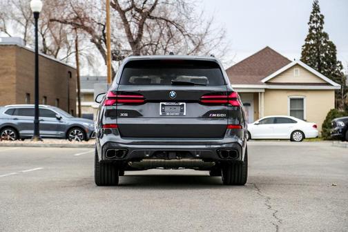 2026 BMW X5 M60i