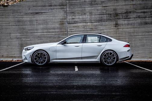 Alpine White 2026 BMW M5 Base
