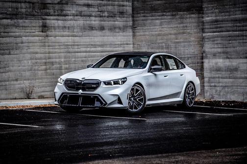 Alpine White 2026 BMW M5 Base