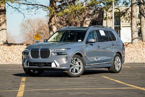 2023 BMW X7 xDrive40i