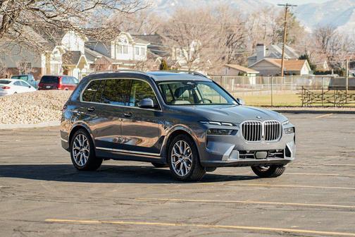 2023 BMW X7 xDrive40i