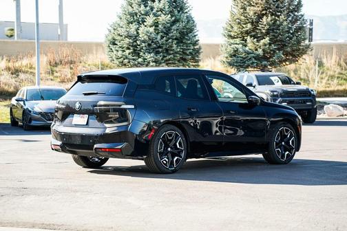 2025 BMW iX xDrive50