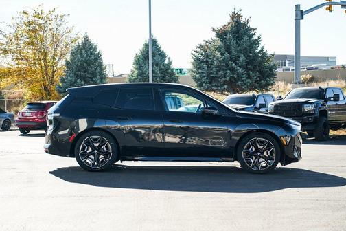 2025 BMW iX xDrive50