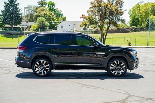 2022 Volkswagen Atlas 3.6L SEL Premium