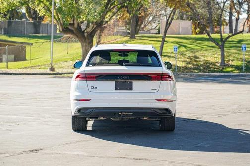 2021 Audi Q8 55 Premium
