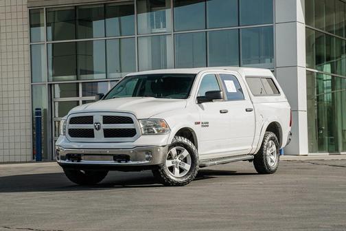 2016 RAM 1500 SLT