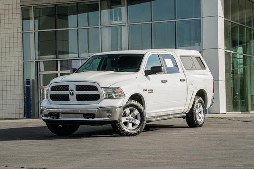 2016 RAM 1500 SLT