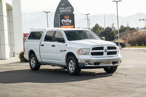 2016 RAM 1500 SLT