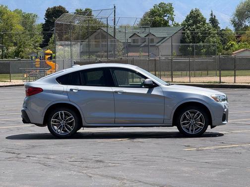 Glacier Silver Metallic 2017 BMW X4 M40i