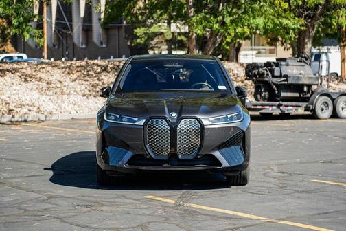 2025 BMW iX xDrive50