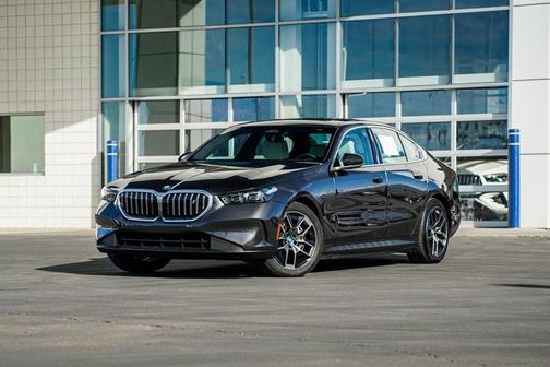 2025 BMW i5 xDrive40