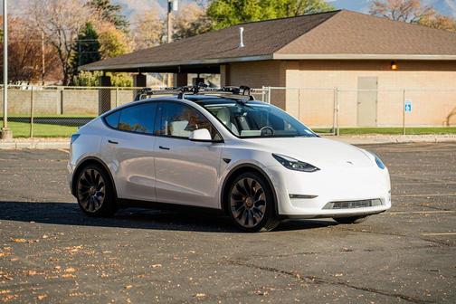 2022 Tesla Model Y Performance Dual Motor All-Wheel Drive