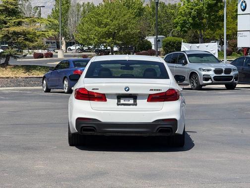 Alpine White 2019 BMW M550 i Xdrive
