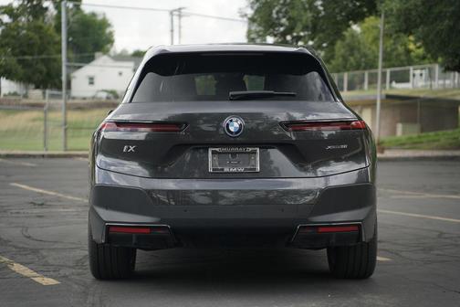 Dark Graphite Metallic 2024 BMW iX xDrive50