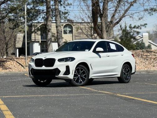 Alpine White 2024 BMW X4 xDrive30i