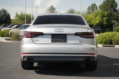 Florett Silver Metallic 2018 Audi A4 2.0T Premium Plus