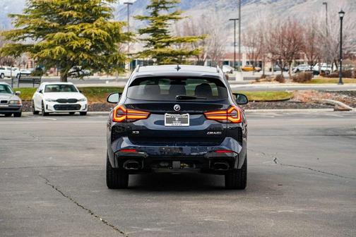 2023 BMW X3 M40i